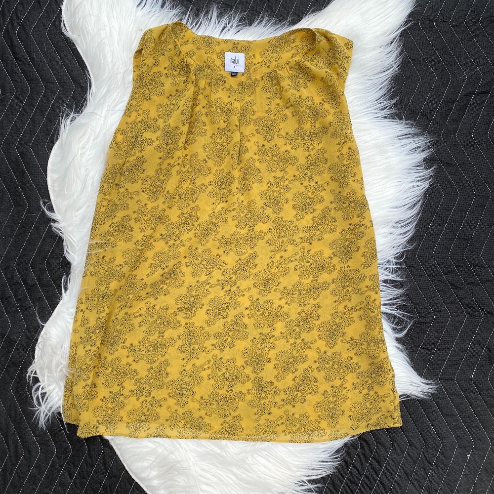 Cabi Sleeveless Paisley Blouse 3617
